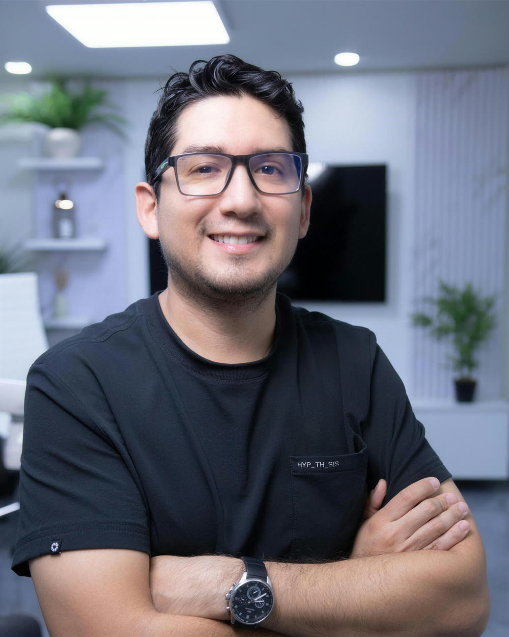 Dr. Luis Meléndez, Especialista en estética dental